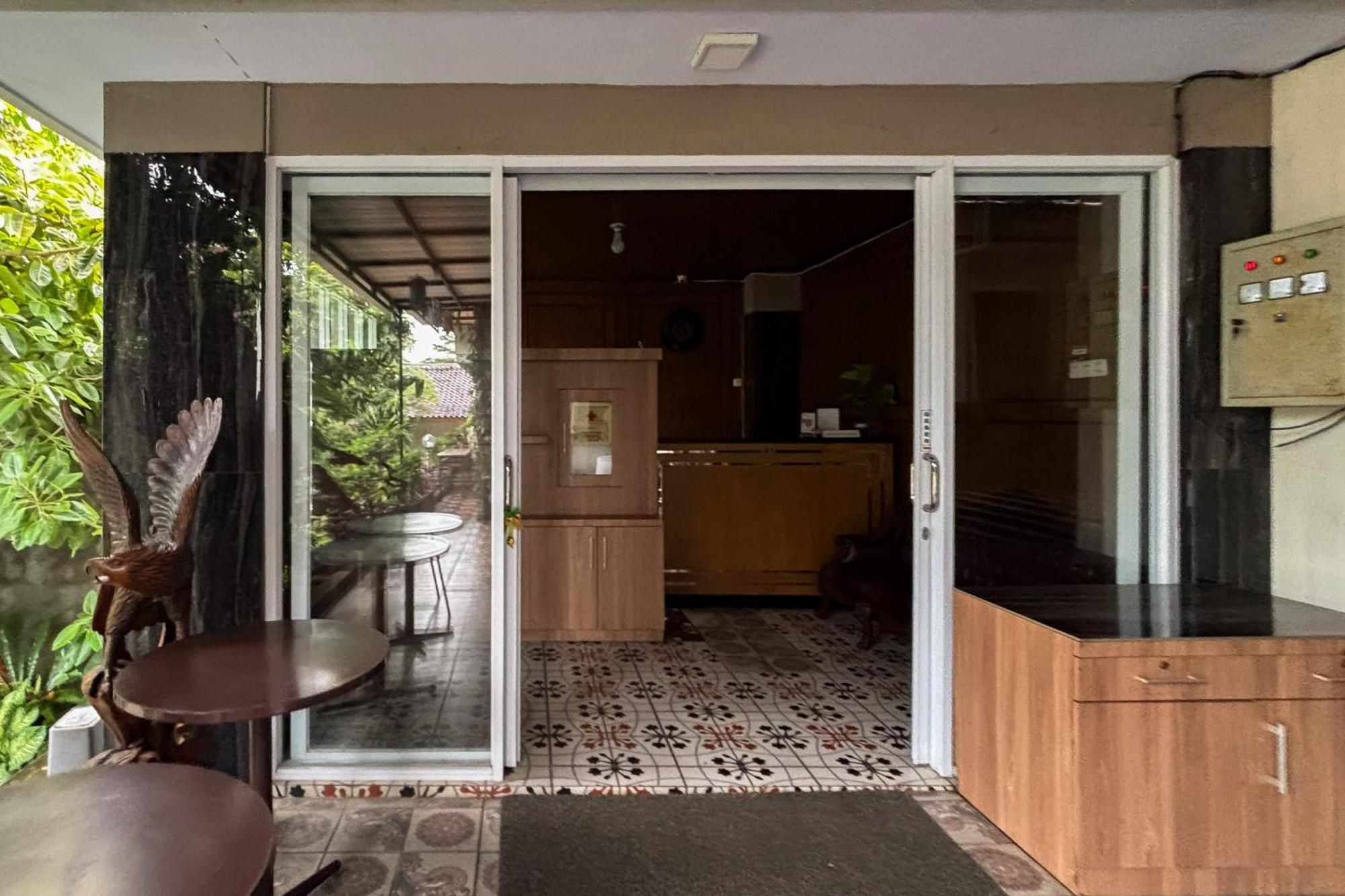 Urbanview Alfiya Hotel Lampung Bandar Lampung Dış mekan fotoğraf