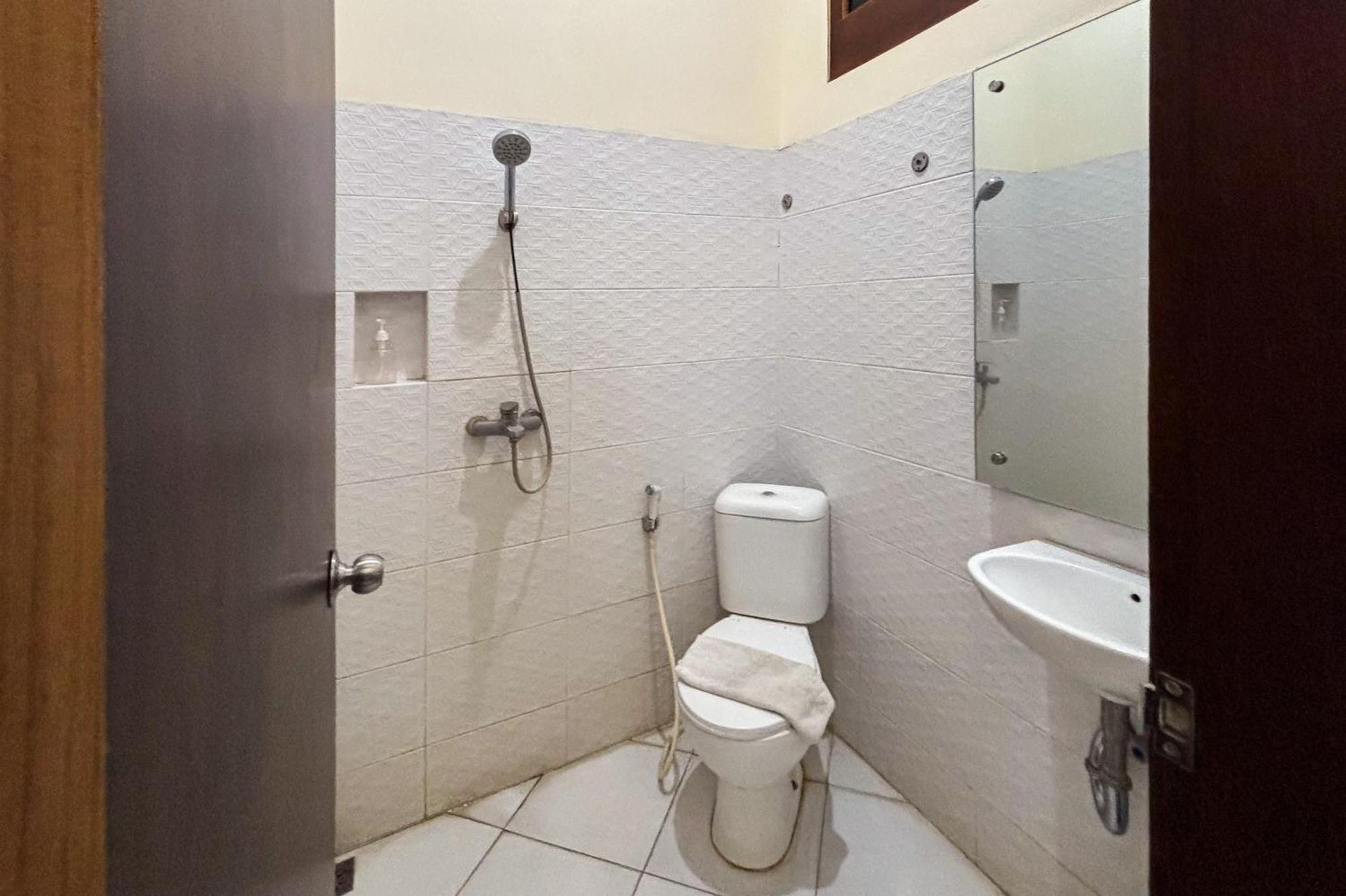 Urbanview Alfiya Hotel Lampung Bandar Lampung Dış mekan fotoğraf