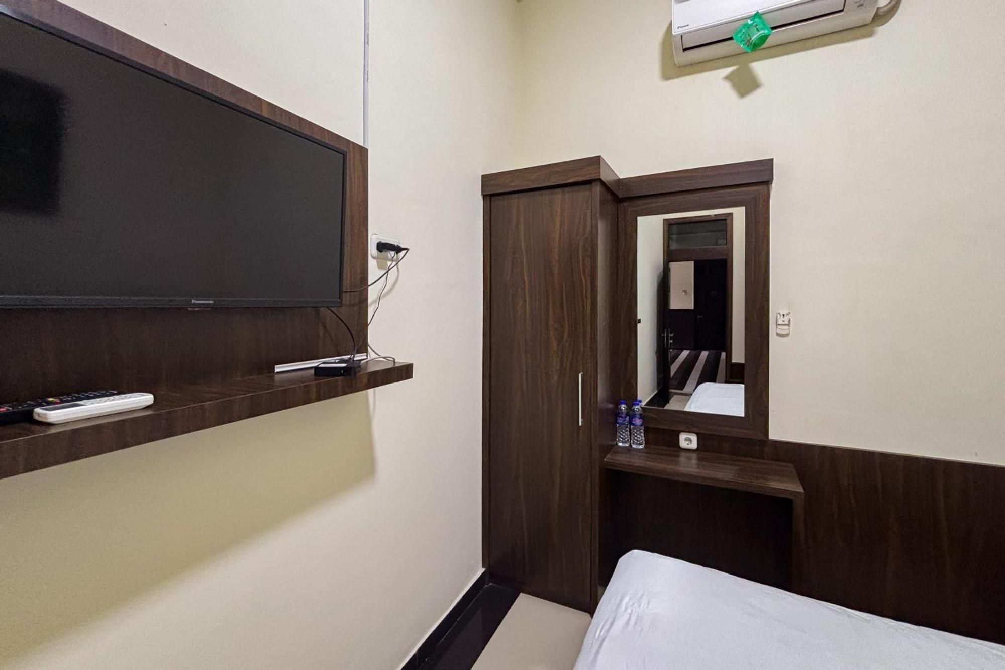 Urbanview Alfiya Hotel Lampung Bandar Lampung Dış mekan fotoğraf