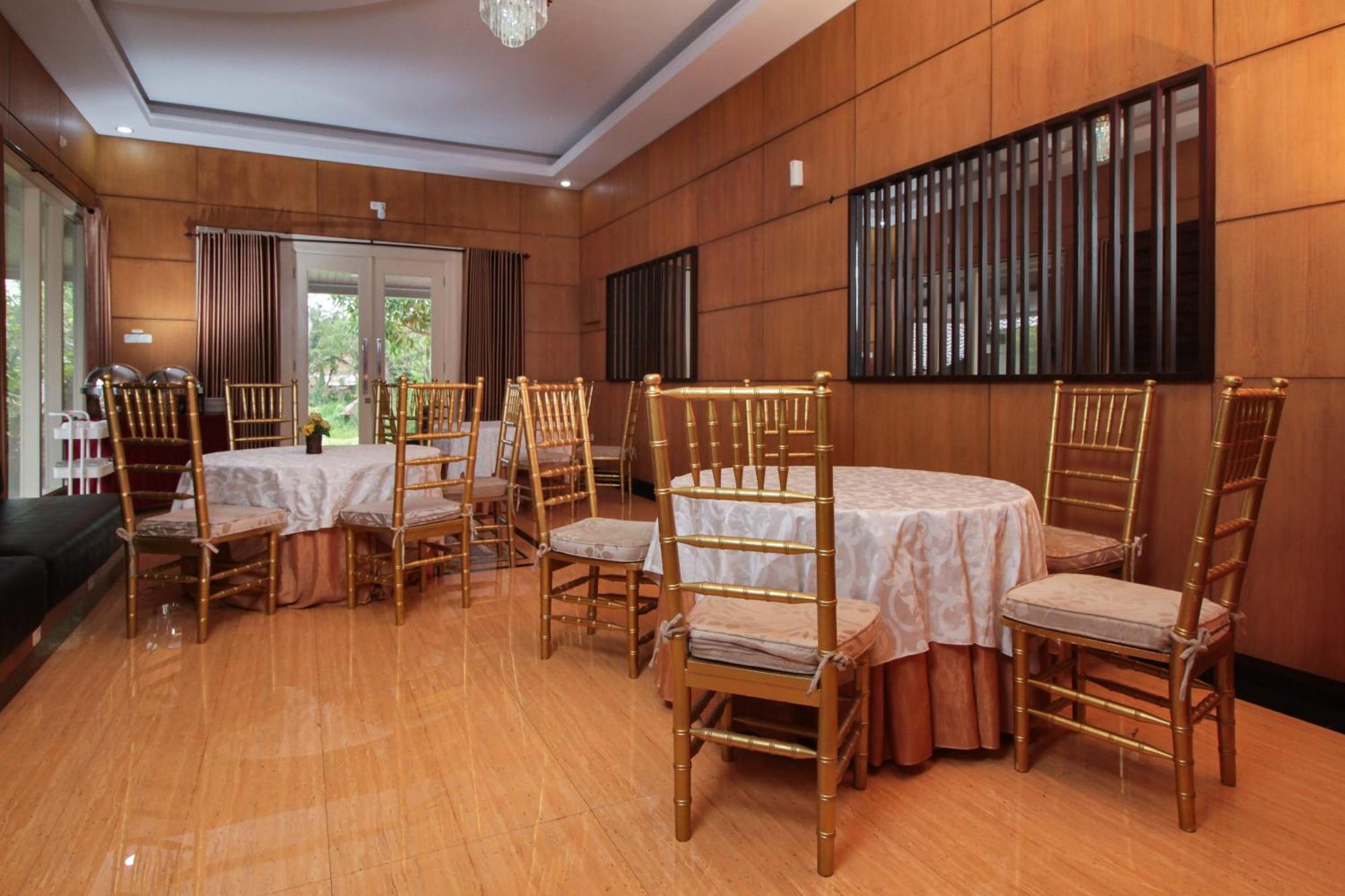 Urbanview Alfiya Hotel Lampung Bandar Lampung Dış mekan fotoğraf