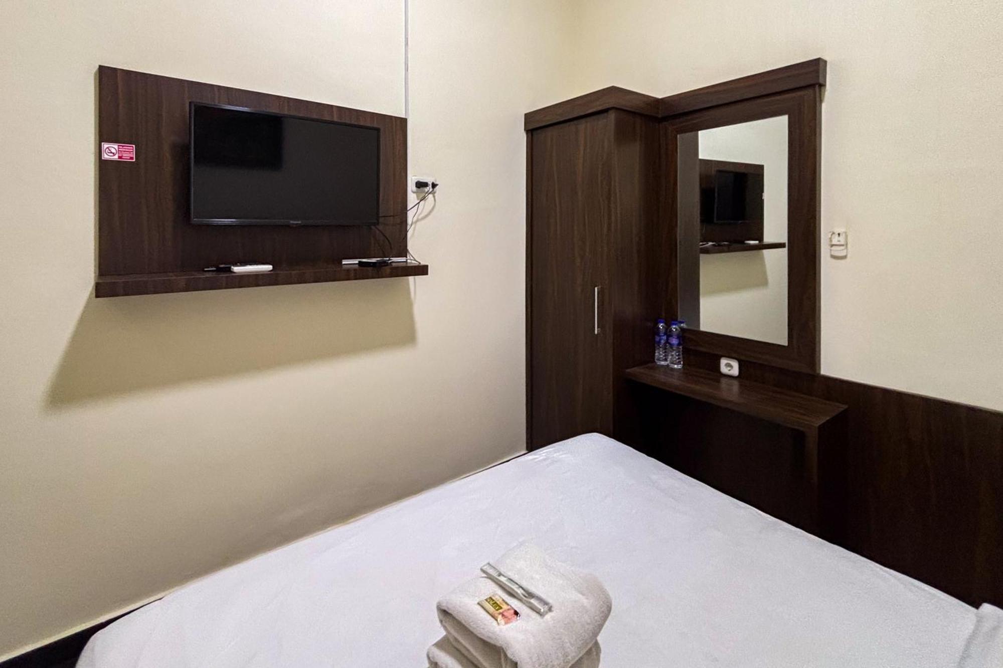 Urbanview Alfiya Hotel Lampung Bandar Lampung Dış mekan fotoğraf