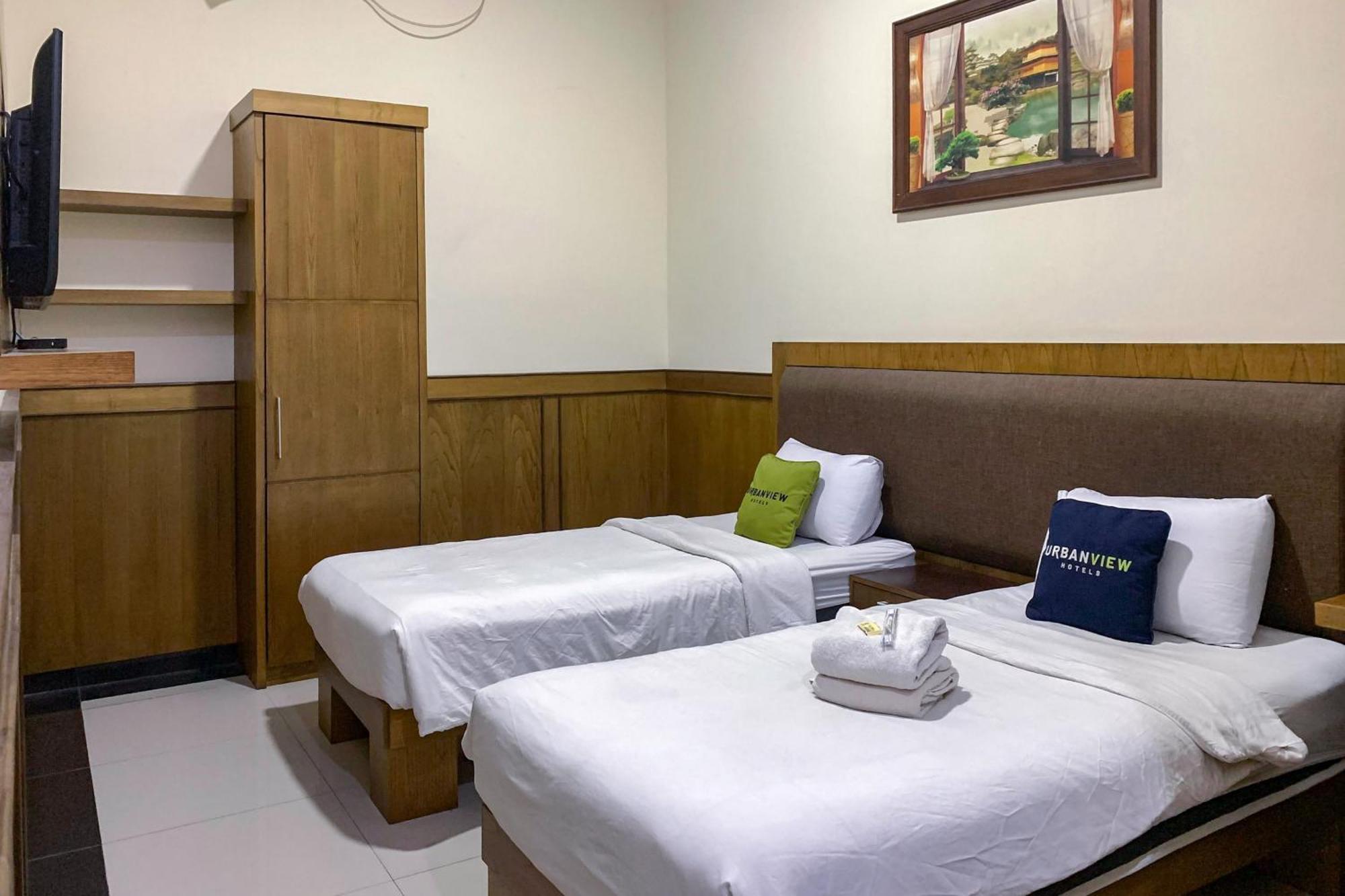 Urbanview Alfiya Hotel Lampung Bandar Lampung Dış mekan fotoğraf